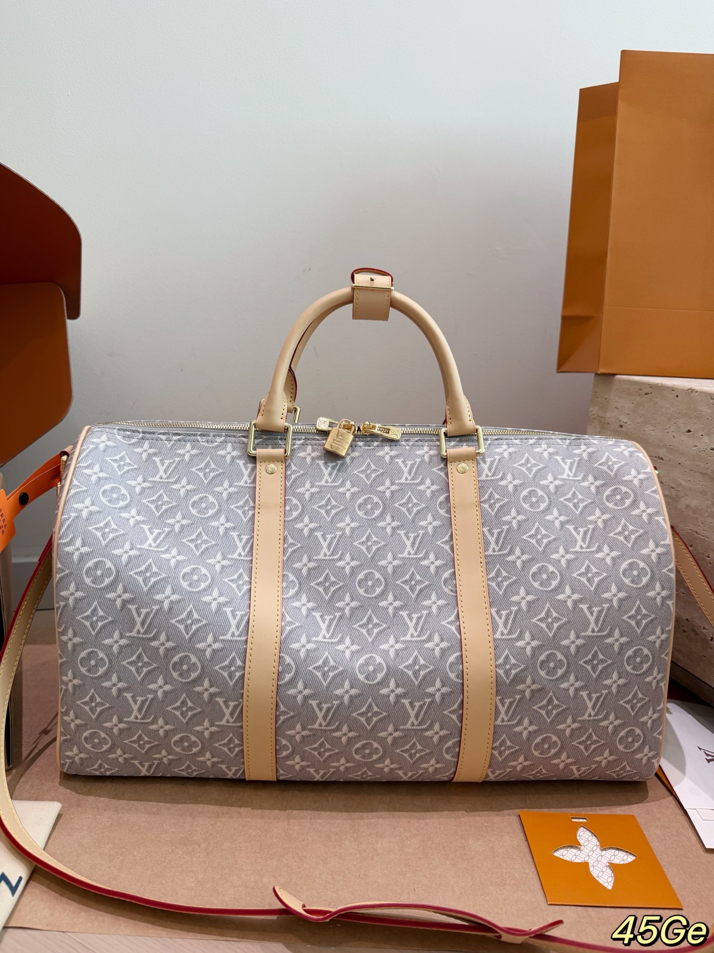 Louis Vuitton LV Keepall Cowhide Leather